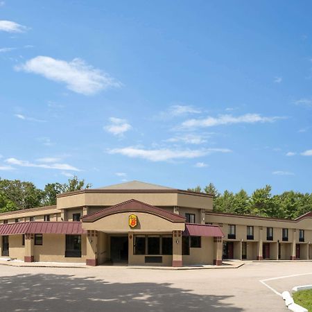 Super 8 By Wyndham West Greenwich/Providence Exterior photo