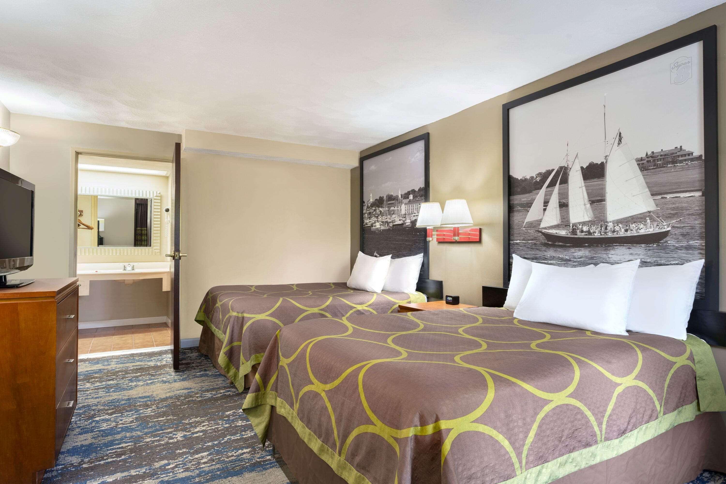 Super 8 By Wyndham West Greenwich/Providence Exterior photo
